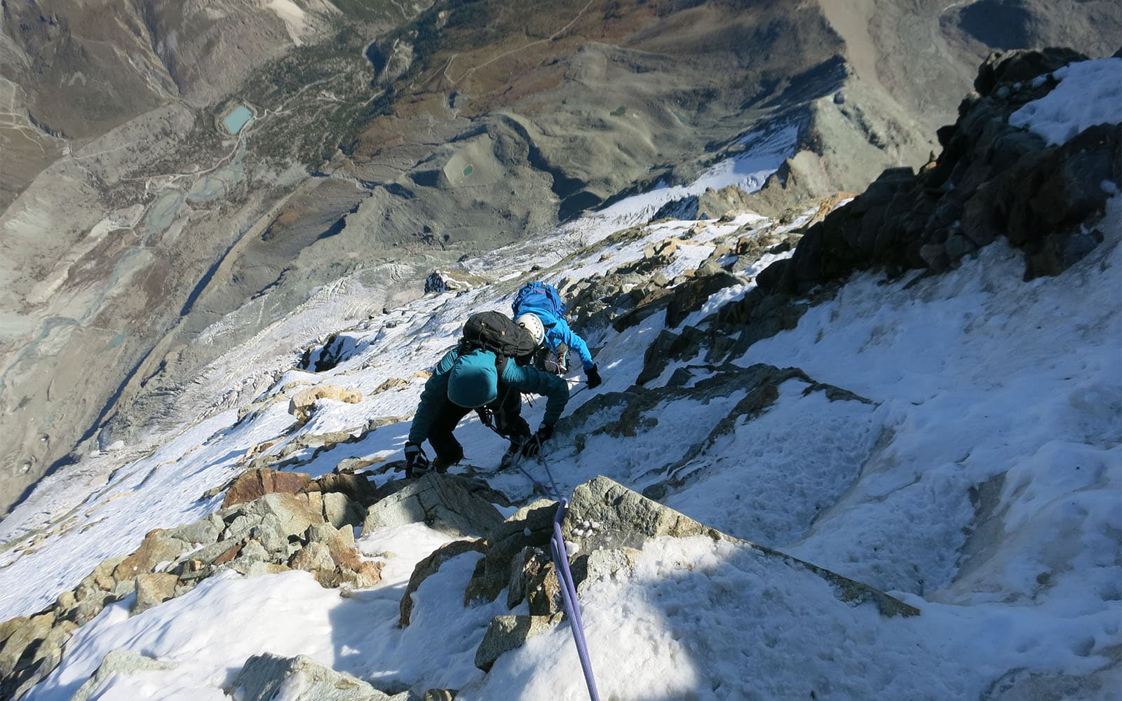 Alpinistes au sommet du Cervin